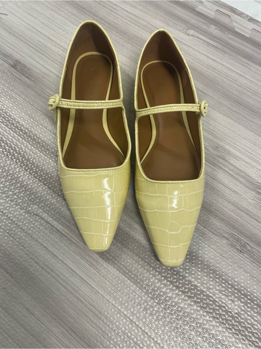 Who What Wear Pale Yellow Croc-Embossed Mary Jane Flats women’s size 8